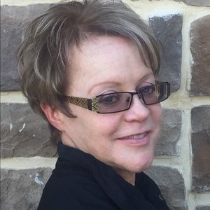 Meet your Posher, Stacey